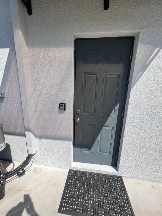 The Palm Suite Lehigh Acres Esterno foto