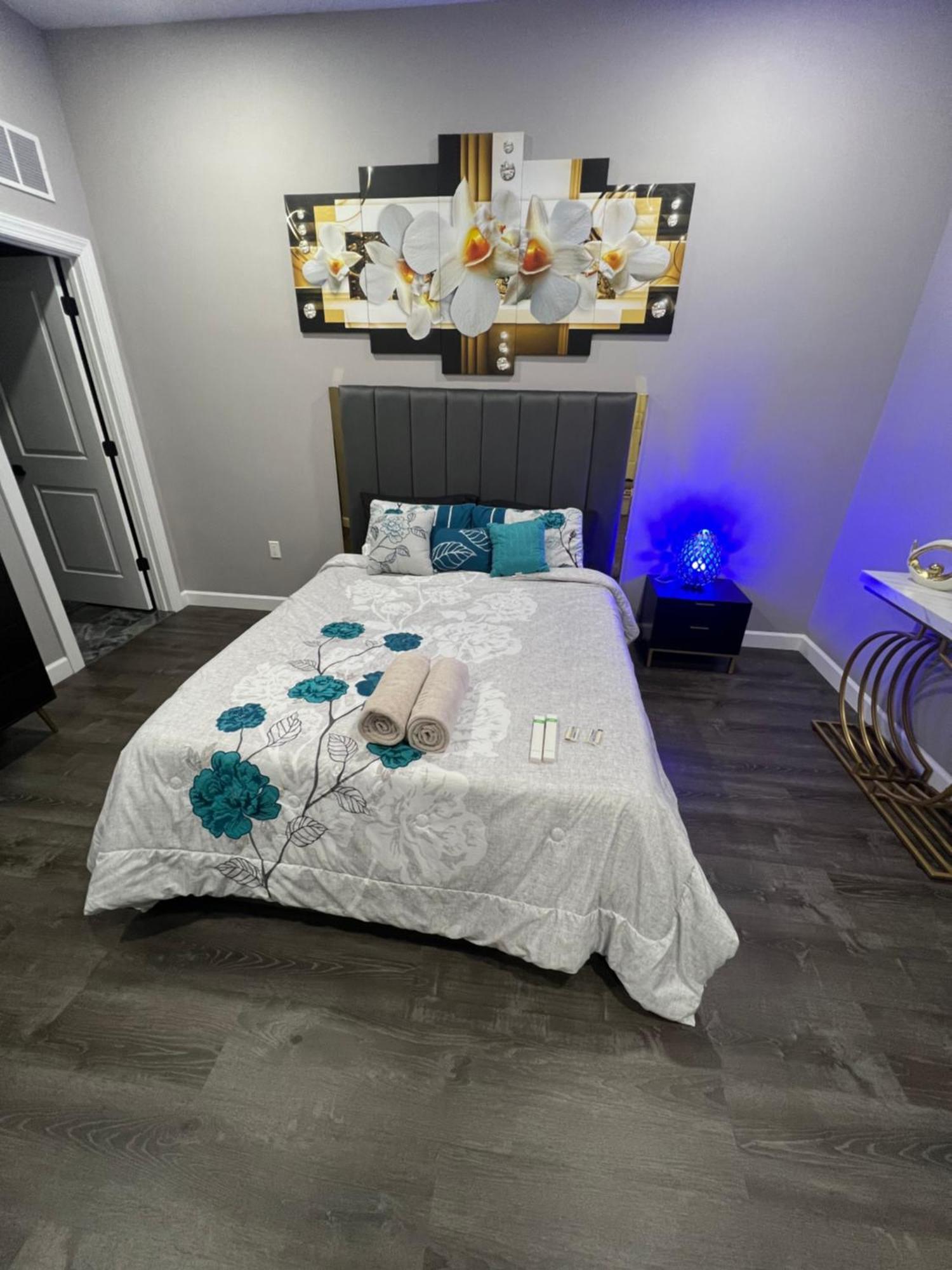 The Palm Suite Lehigh Acres Esterno foto