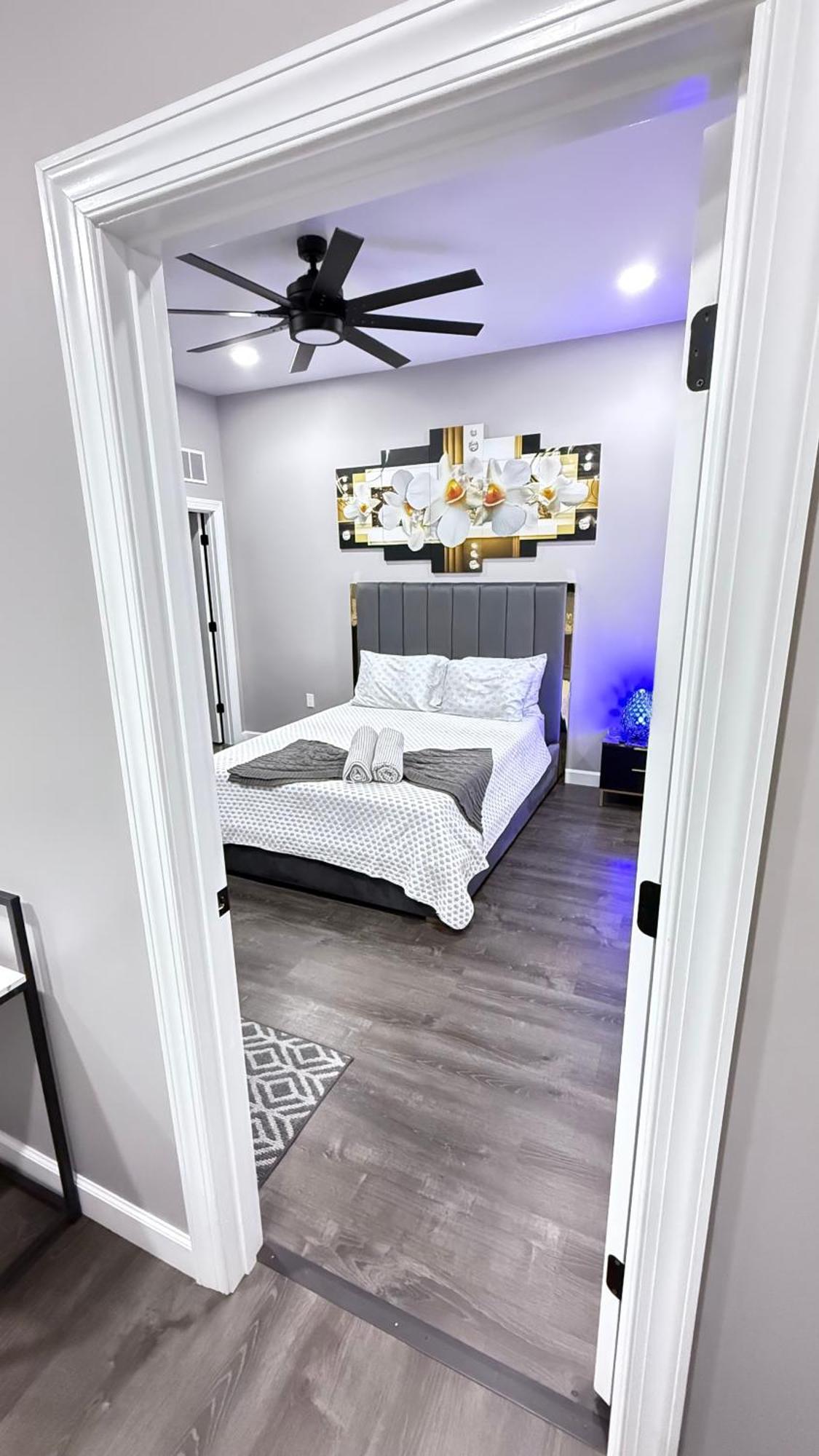 The Palm Suite Lehigh Acres Esterno foto