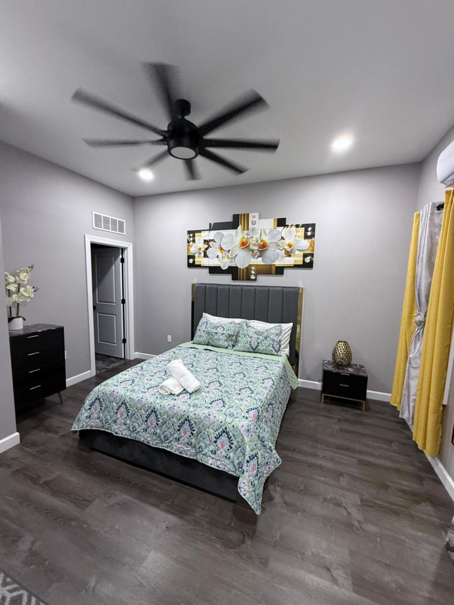 The Palm Suite Lehigh Acres Esterno foto